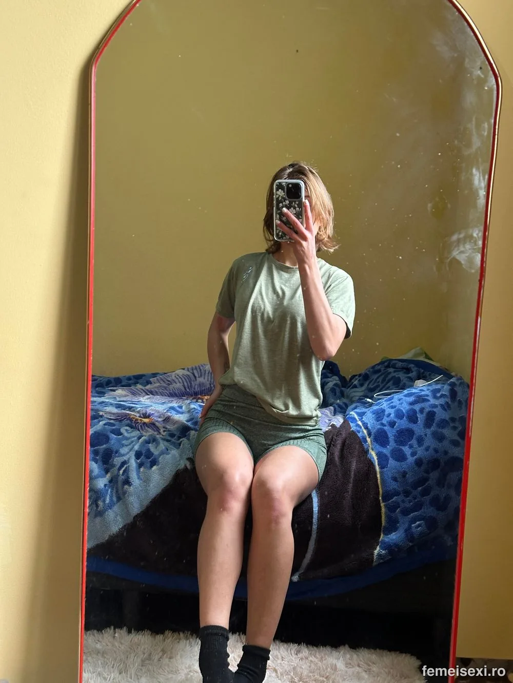 Poză cu o femeie goală #311 – Femei goale, selfie